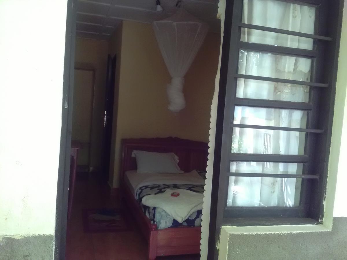 Gloria Motel Cyangugu Экстерьер фото