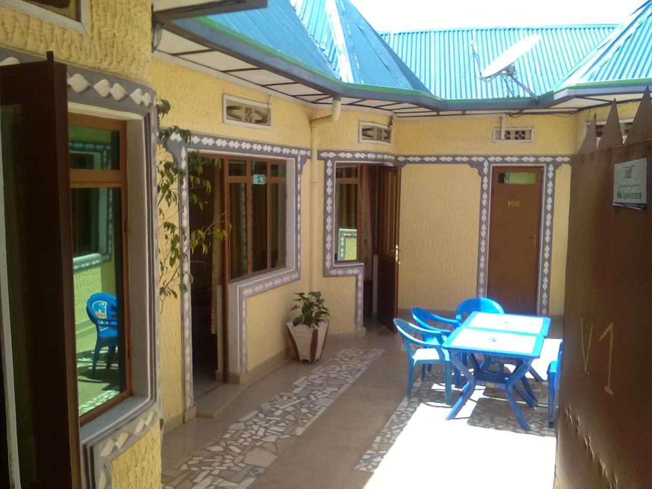 Gloria Motel Cyangugu Экстерьер фото