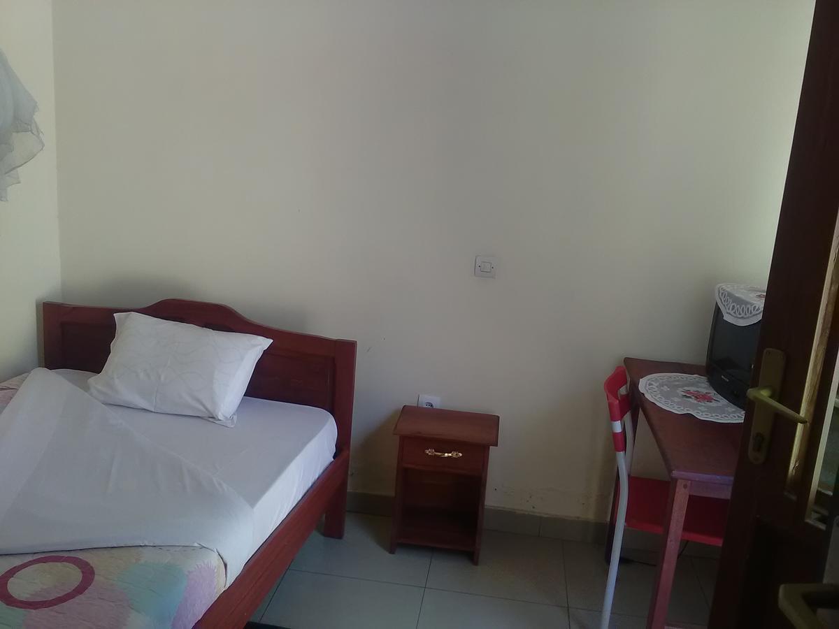 Gloria Motel Cyangugu Экстерьер фото