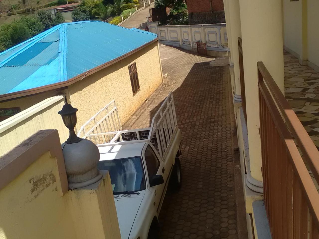 Gloria Motel Cyangugu Экстерьер фото