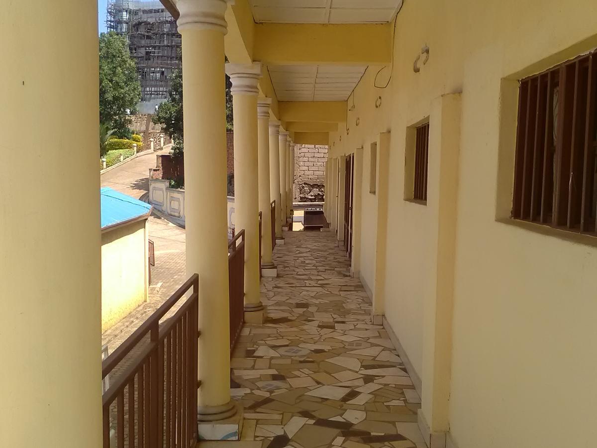 Gloria Motel Cyangugu Экстерьер фото