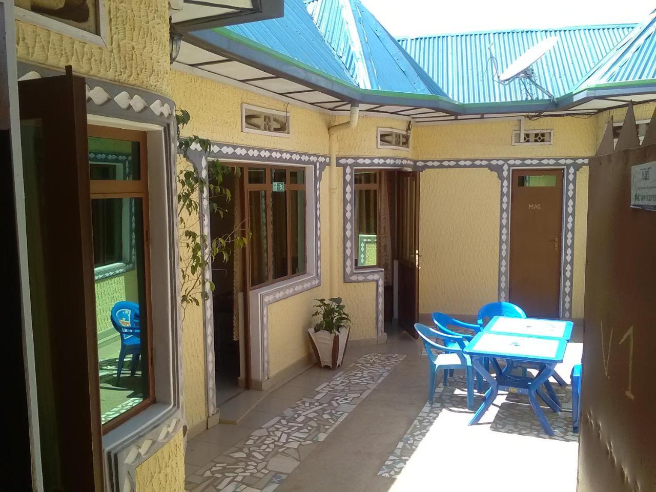 Gloria Motel Cyangugu Экстерьер фото